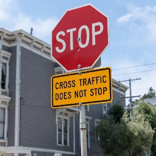 High-grade Reflective Materials Widely Applied in Municipal Traffic & Street Safety Signs